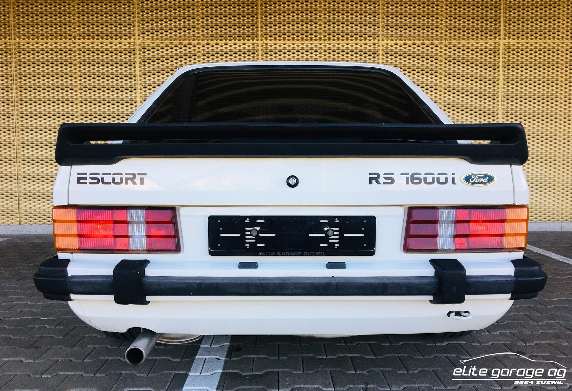 FORD Escort 1600 RSi-image-6