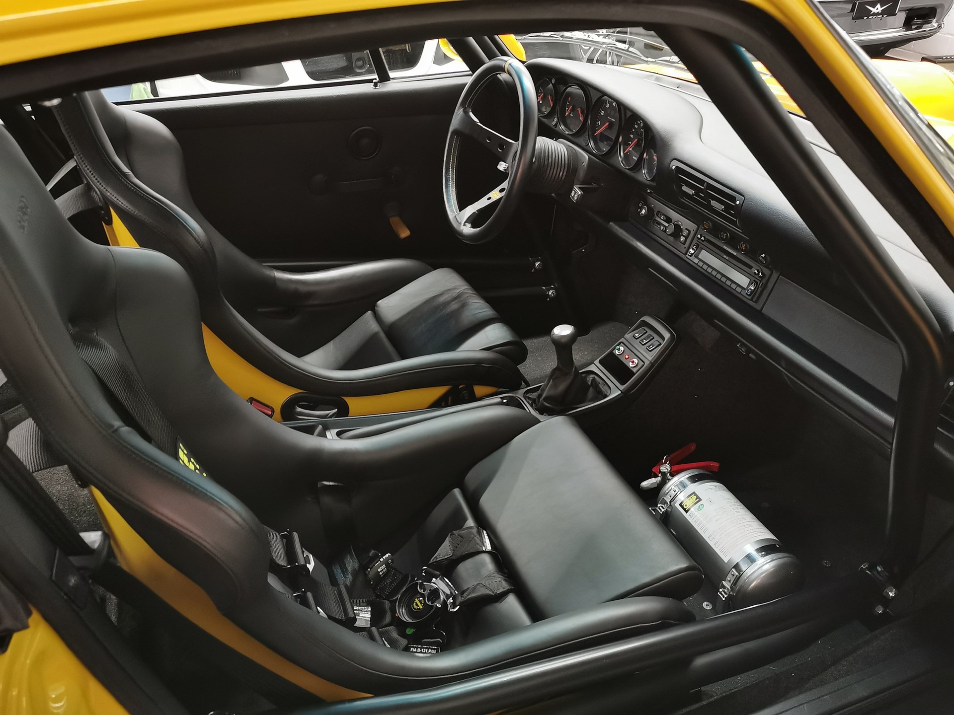PORSCHE 911 Turbo II 3.3 Turbo S Leichtbau VETERAN OLDTIMER-image-12