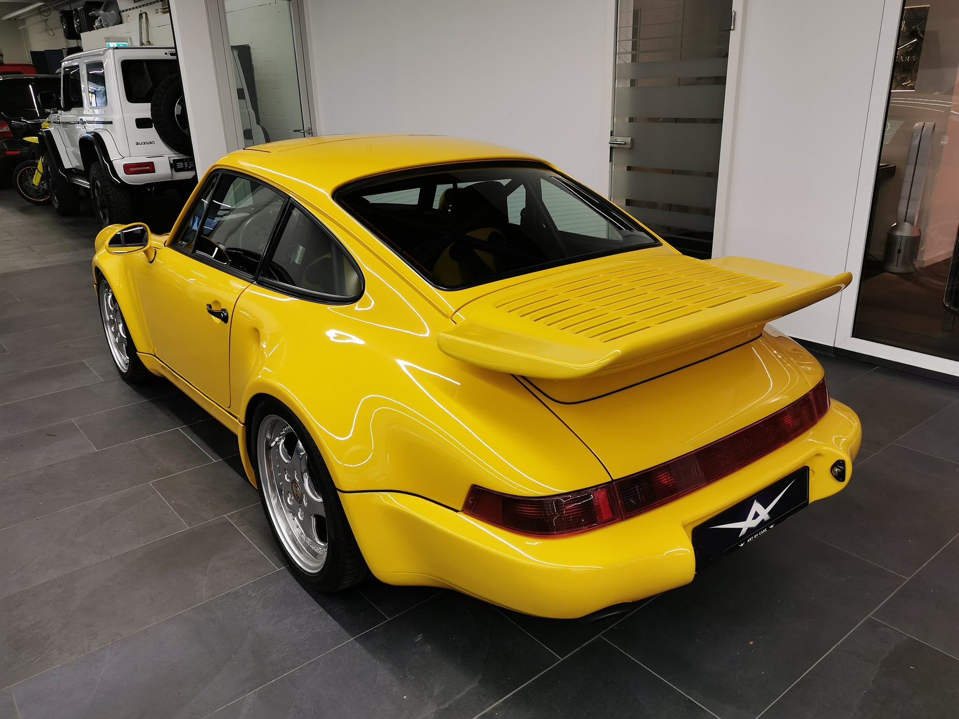 PORSCHE 911 Turbo II 3.3 Turbo S Leichtbau VETERAN OLDTIMER-image-4