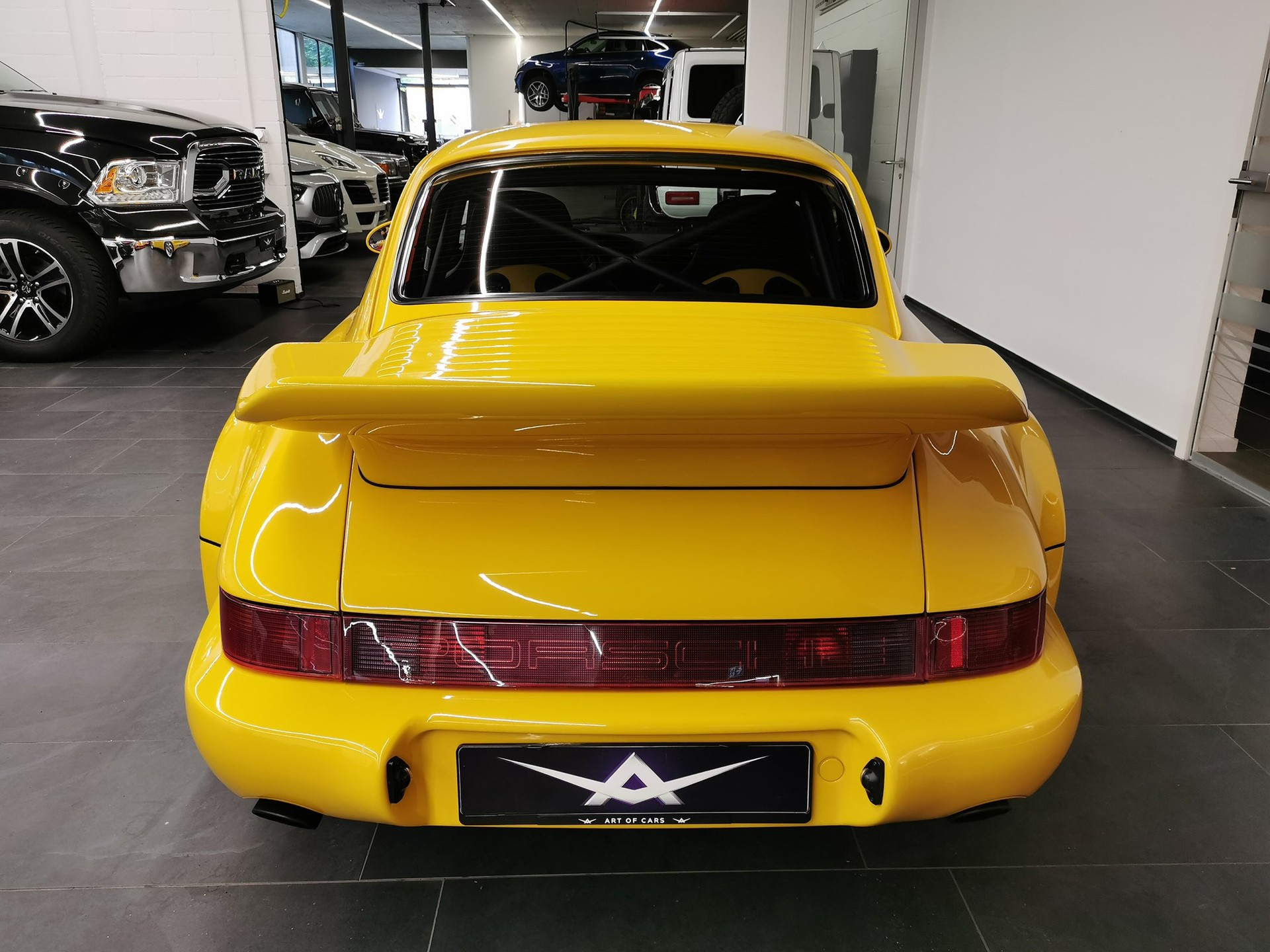 PORSCHE 911 Turbo II 3.3 Turbo S Leichtbau VETERAN OLDTIMER-image-5
