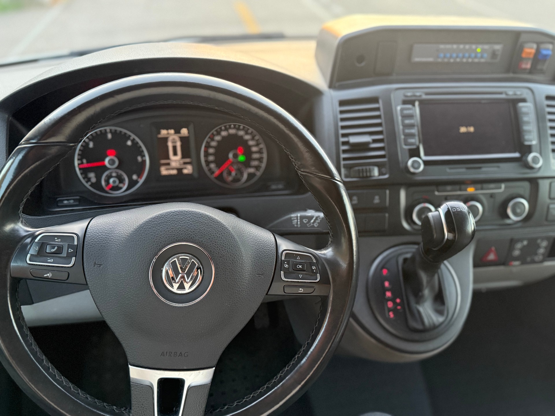 VW T5 2.0 Bi-TDI BMT DSG-image-15