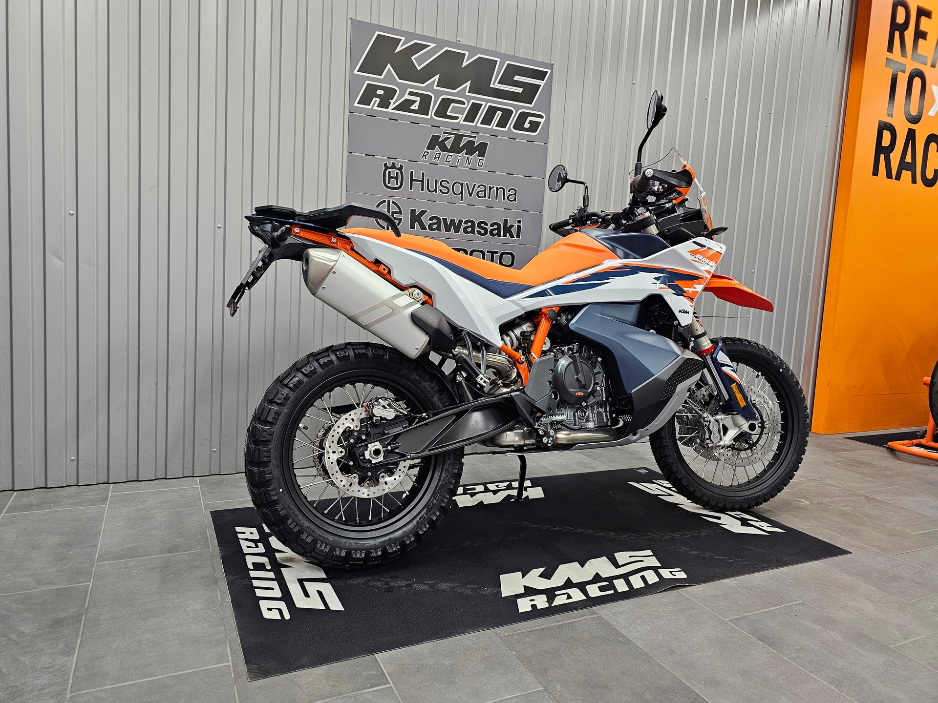 KTM 890 Adventure R-image-3