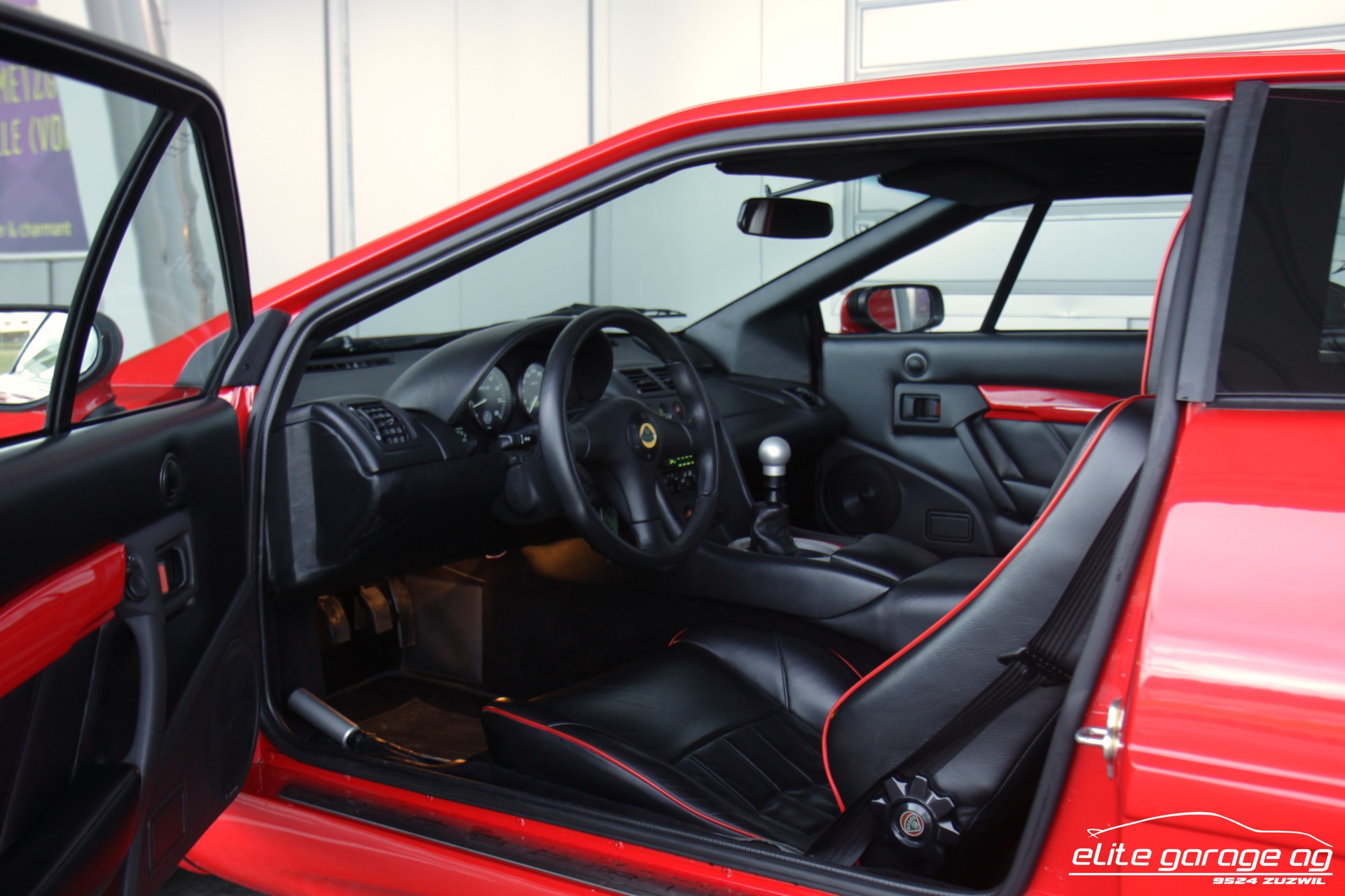 LOTUS Esprit 3.5 V8 LIEBHABERFAHRZEUG MIT ZERTIFIKAT-image-13