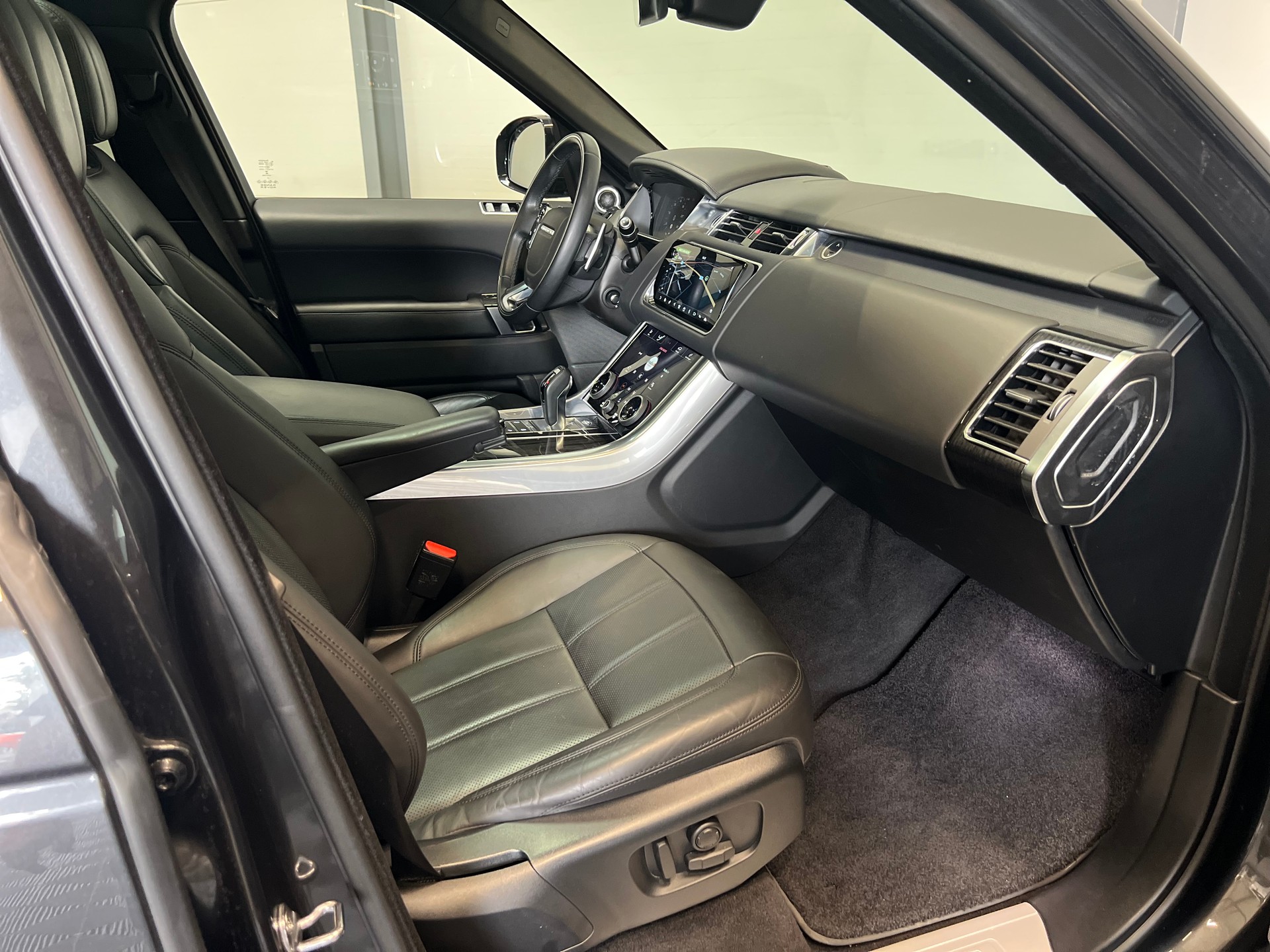 LAND ROVER Range Rover Sport 5.0 V8 SC HSE Dynamic-image-6