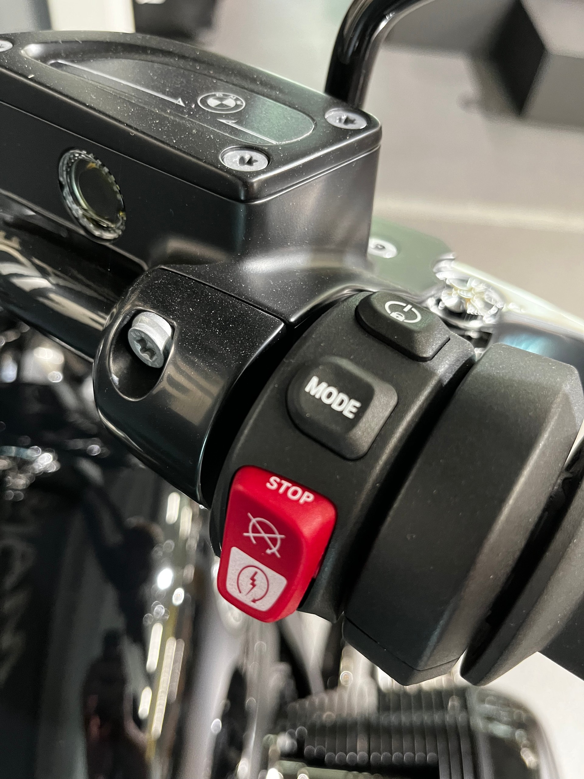 BMW R 18 Pure-image-4
