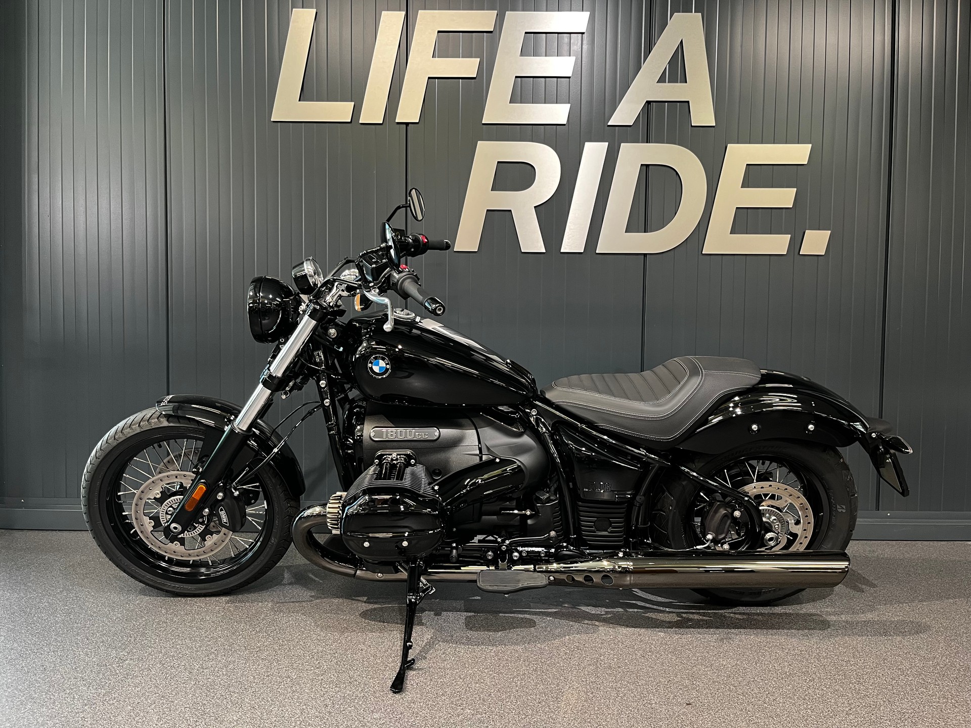 BMW R 18 Pure-image-2
