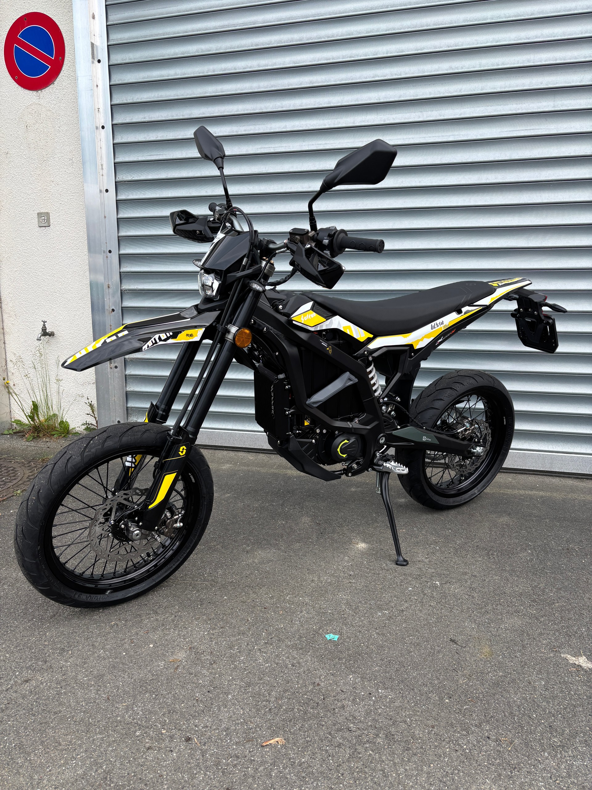 SUR-RON Ultra Bee-image-15