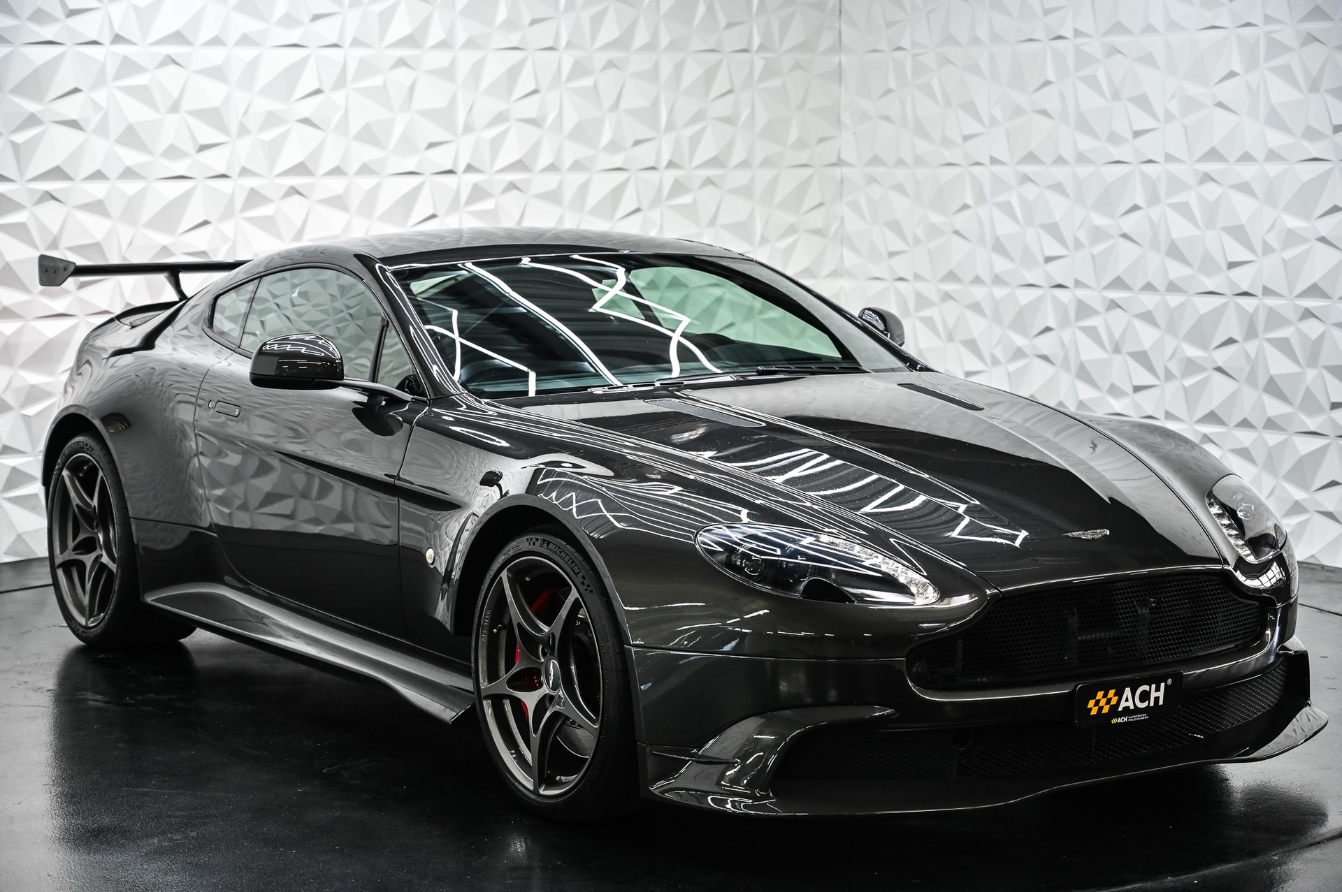 ASTON MARTIN V8 Vantage Coupé 4.7 GT8