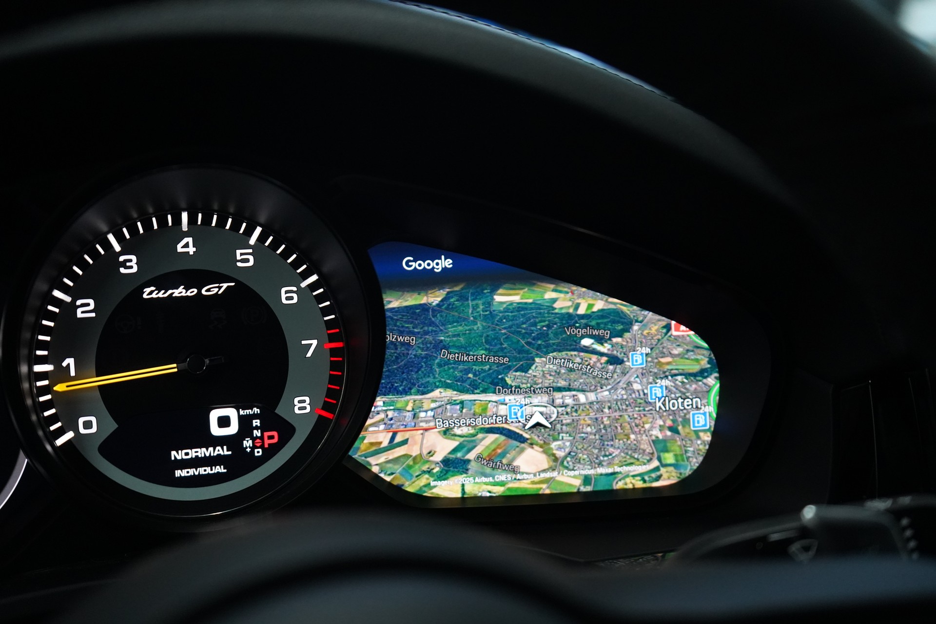PORSCHE Cayenne Turbo GT-image-23
