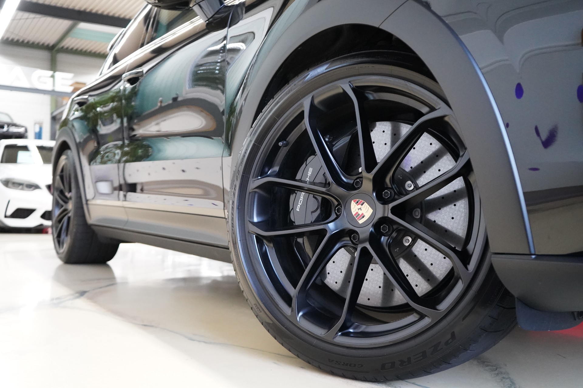 PORSCHE Cayenne Turbo GT-image-13