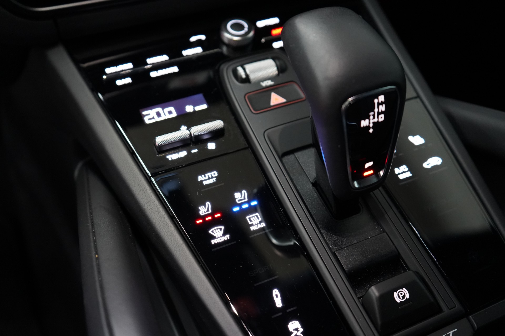 PORSCHE Cayenne Turbo GT-image-20