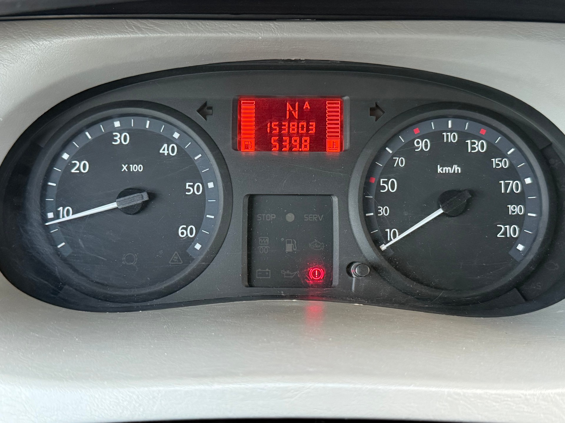 RENAULT Trafic 2.5 dCi L2H1 Grand Passenger Authentique-image-11