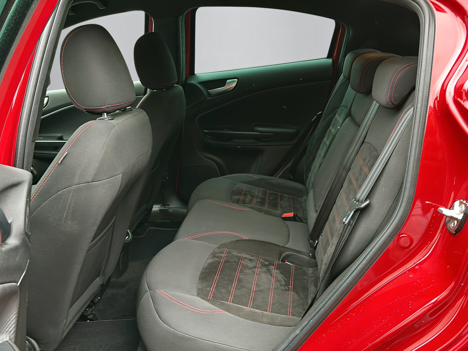 ALFA ROMEO Giulietta 2.0 JTD 170 Veloce TCT-image-11
