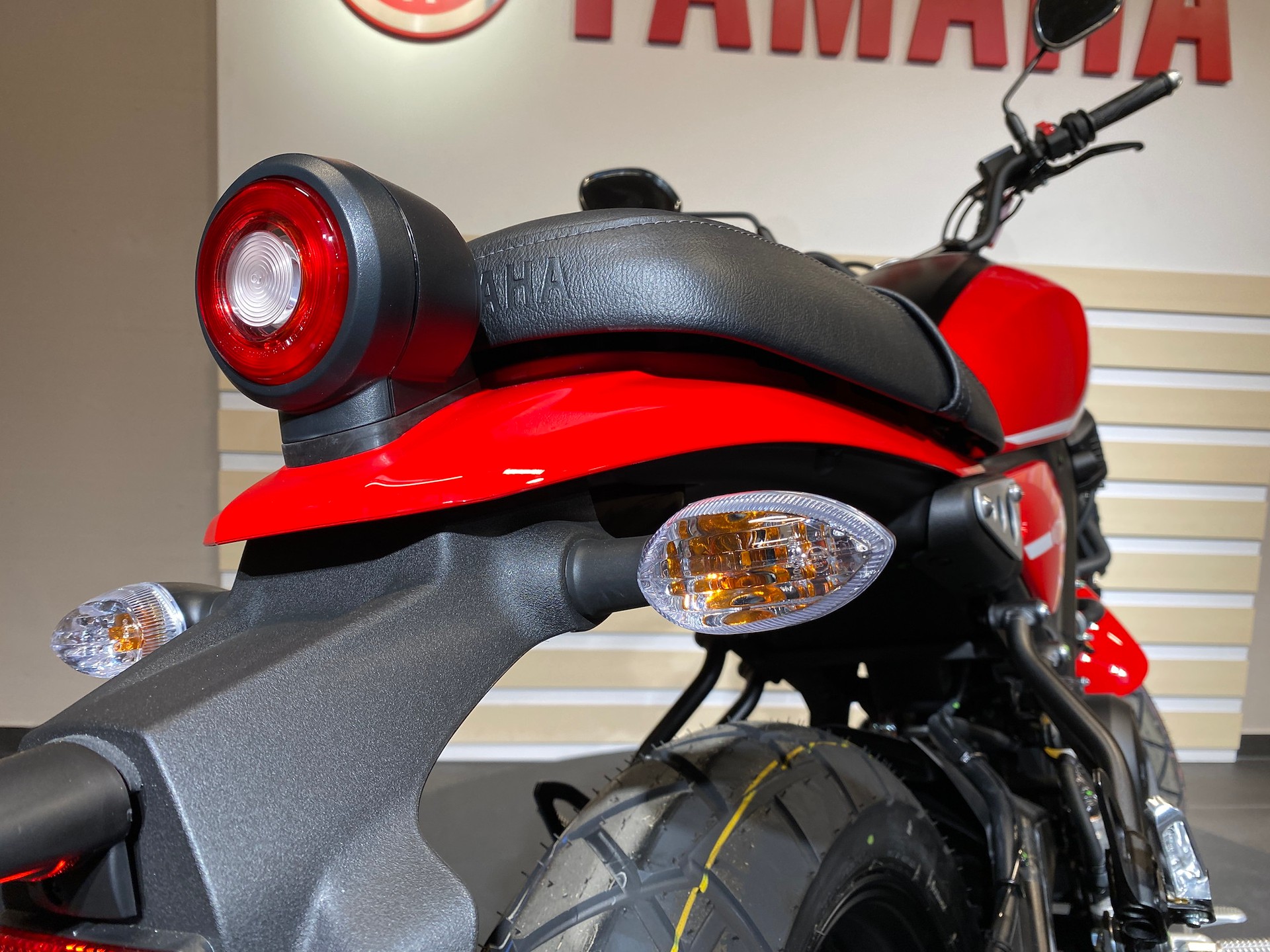 YAMAHA XSR 125-image-10