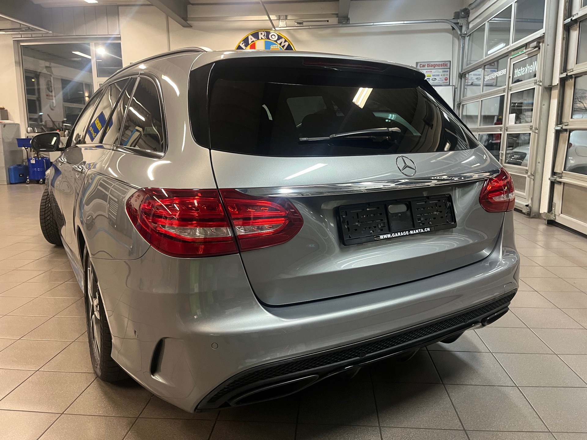 MERCEDES-BENZ C 250 AMG Line 7G-Tronic-image-8