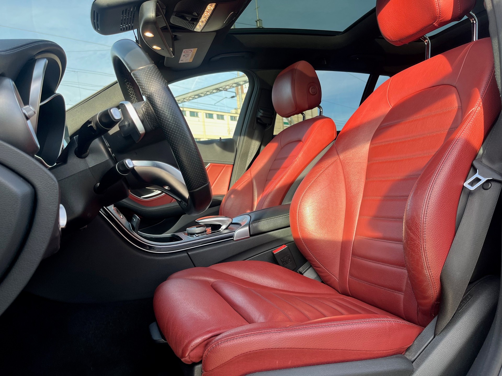 MERCEDES-BENZ C 250 AMG Line 7G-Tronic-image-11