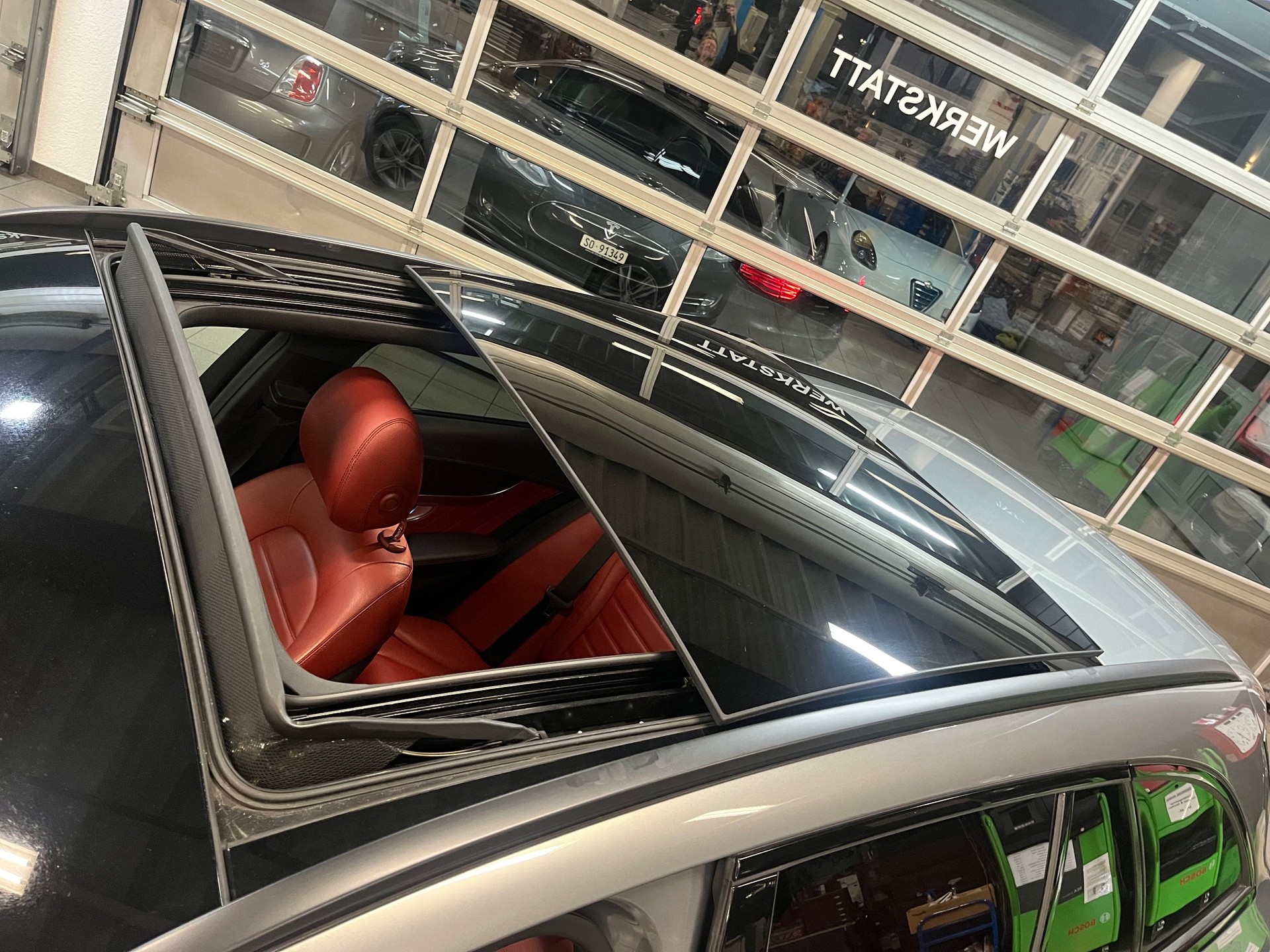 MERCEDES-BENZ C 250 AMG Line 7G-Tronic-image-9