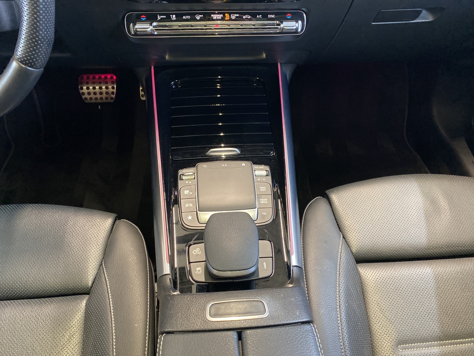 MERCEDES-BENZ GLA 35 AMG 4MATIC-image-9