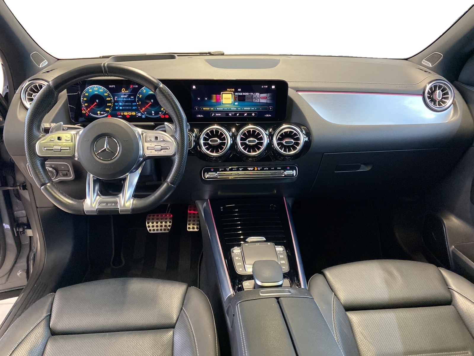 MERCEDES-BENZ GLA 35 AMG 4MATIC-image-8