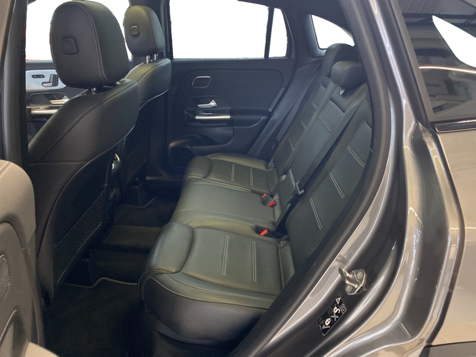 MERCEDES-BENZ GLA 35 AMG 4MATIC-image-7