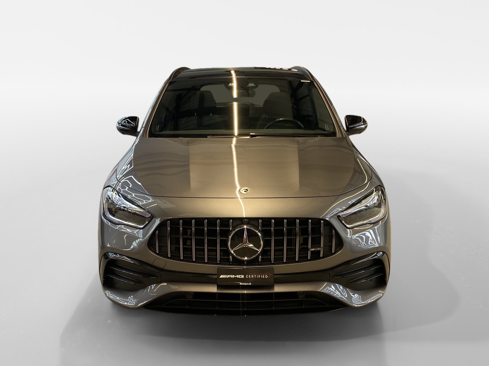 MERCEDES-BENZ GLA 35 AMG 4MATIC-showroom-element-1