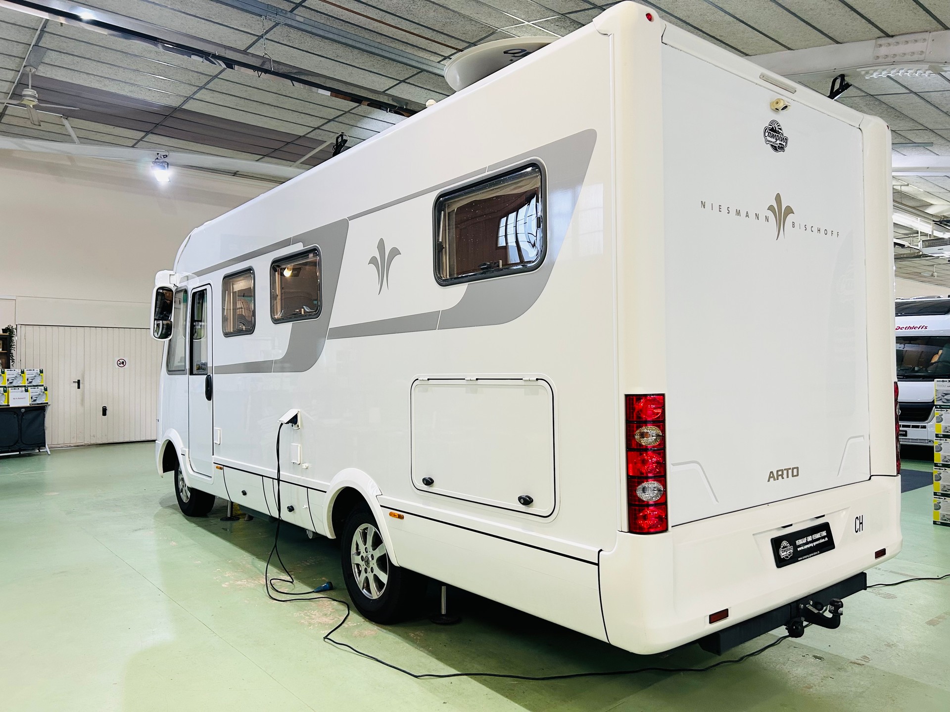 NIESMANN + BISCHOFF Arto 66L-showroom-element-2