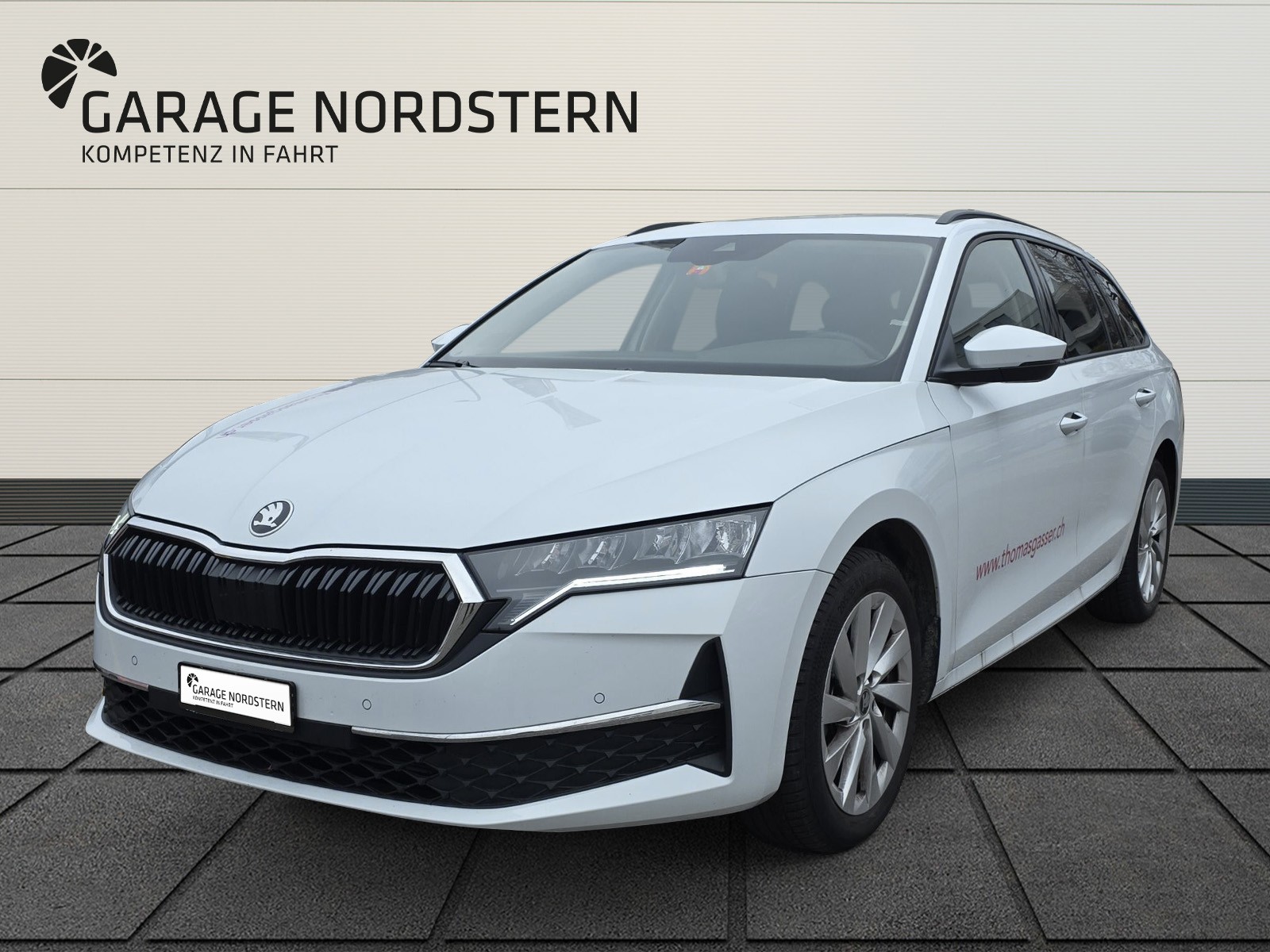 SKODA Octavia Combi 1.5 TSI Selection DSG