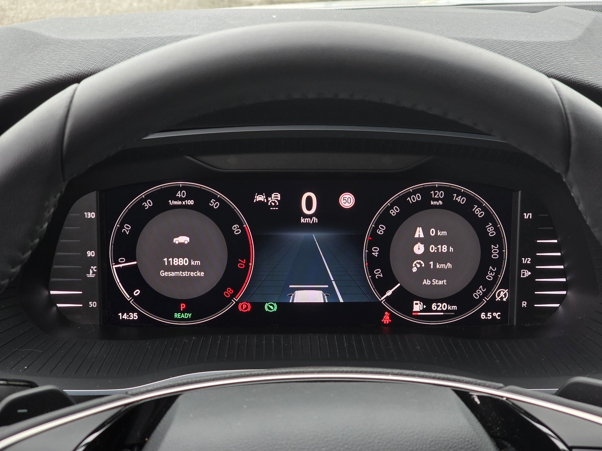 SKODA Octavia Combi 1.5 TSI Selection DSG-image-10