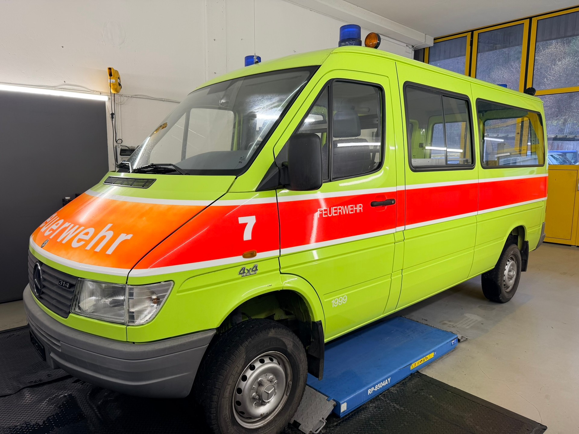 MERCEDES-BENZ Sprinter 314 4X4 FEUERWEHR