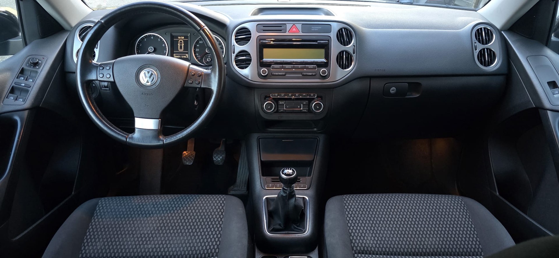 VW Tiguan 1.4 TSI BlueMotion Value 4x2-image-7
