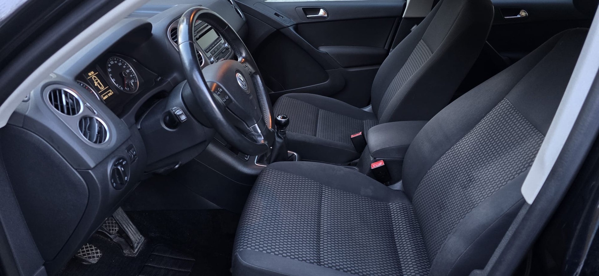 VW Tiguan 1.4 TSI BlueMotion Value 4x2-image-6