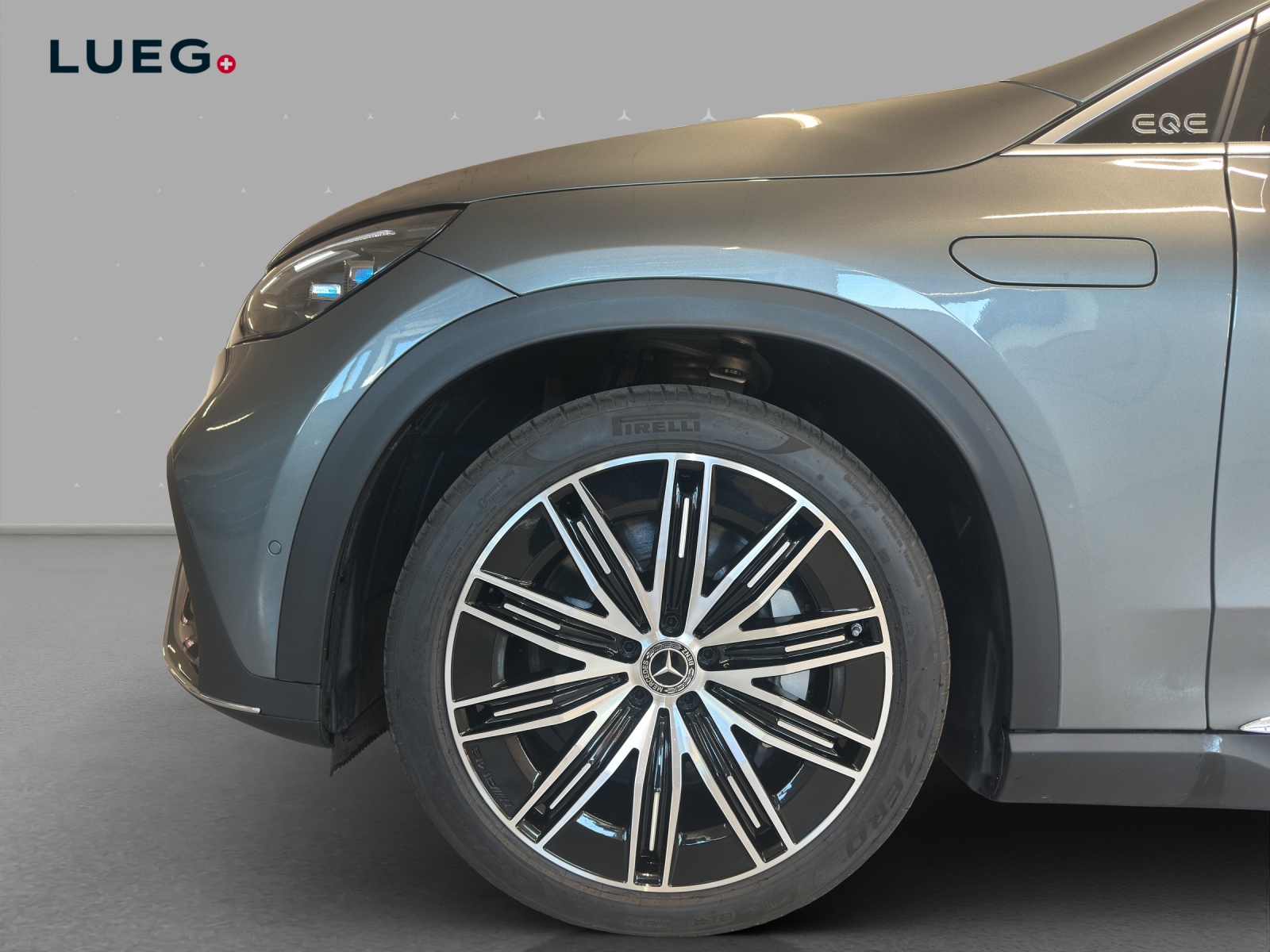 MERCEDES-BENZ EQE SUV 500 4 Matic Executive Edition-image-6