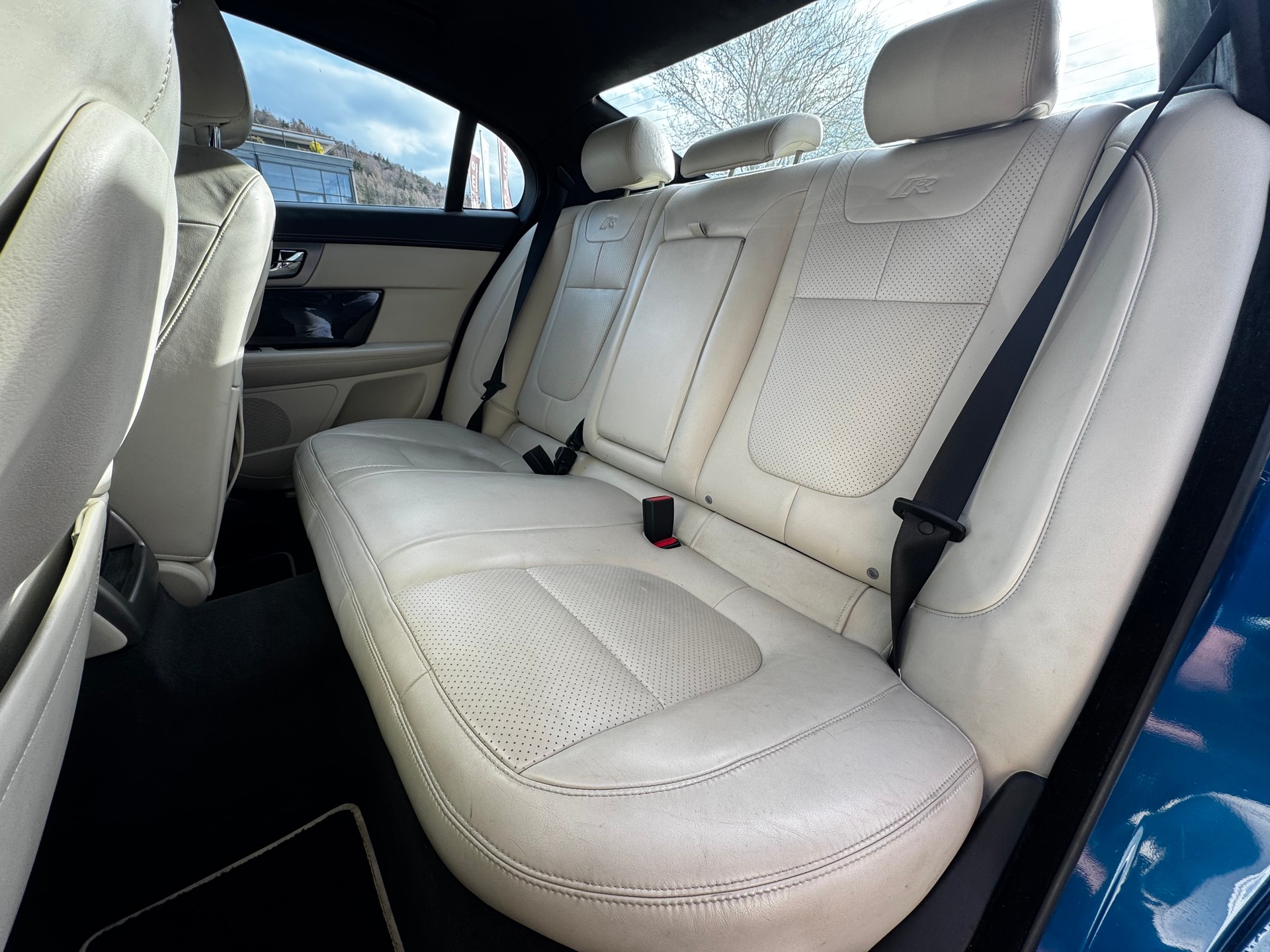 JAGUAR XF 5.0 V8 S/C XFR-image-6