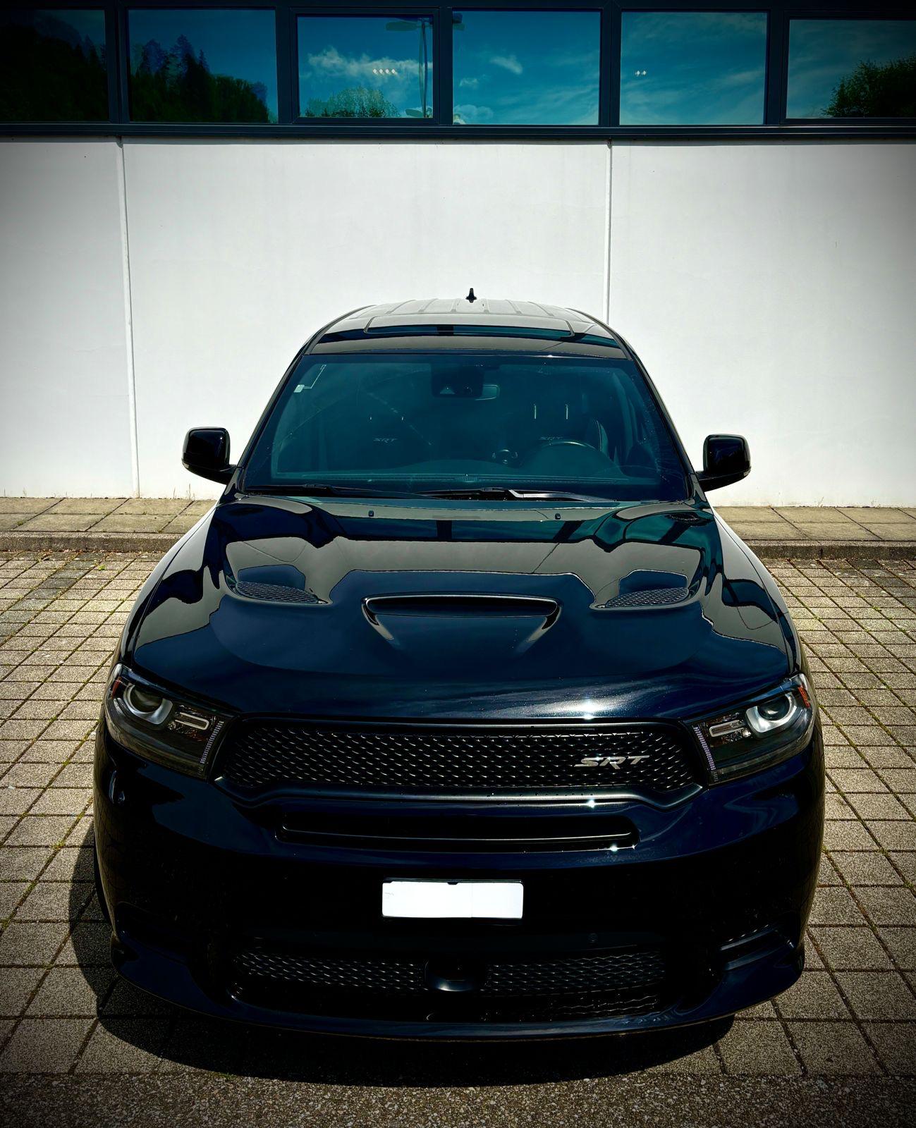 DODGE 6.4 L SRT HEMI V8 AWD-image-1