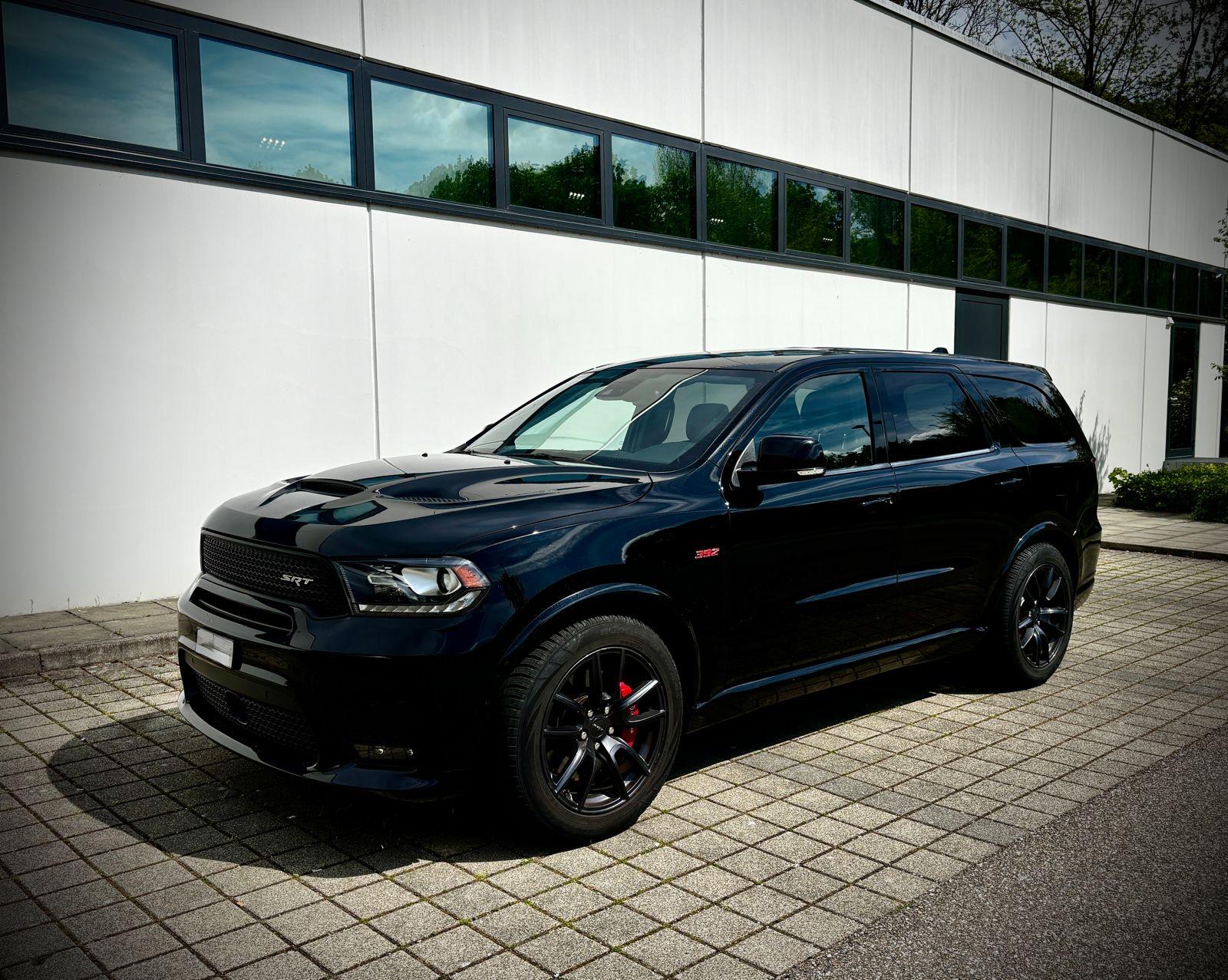 DODGE 6.4 L SRT HEMI V8 AWD