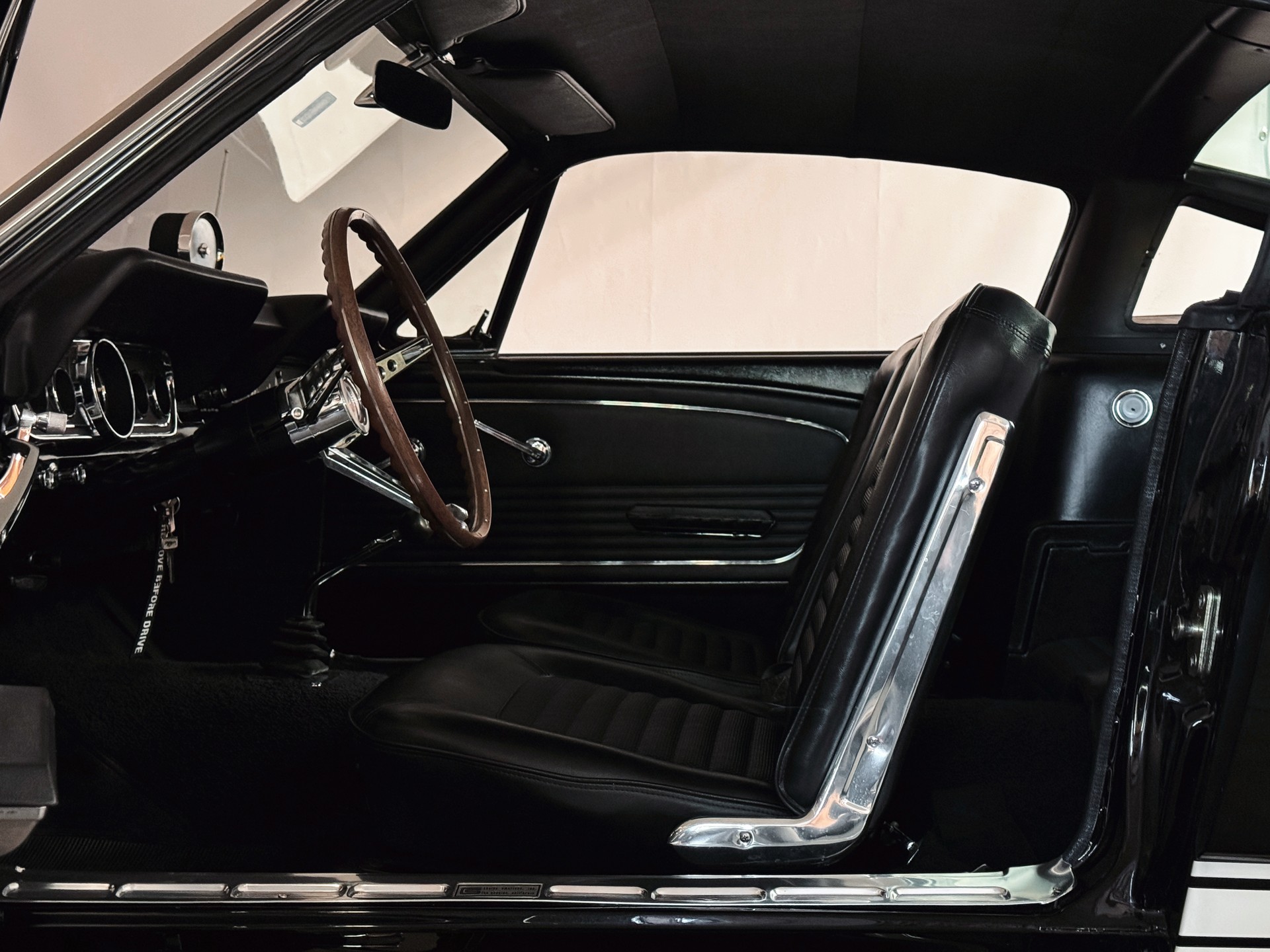 FORD Mustang Shelby GT 350-image-12