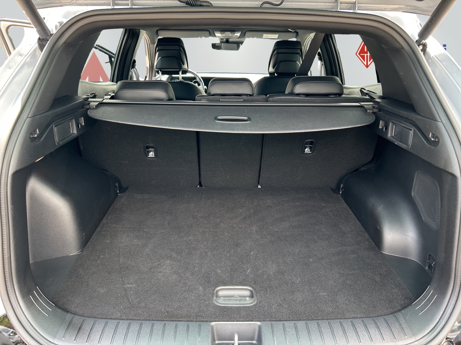 KIA Sportage 1.6 T-GDi PHEV GT-Line-image-9