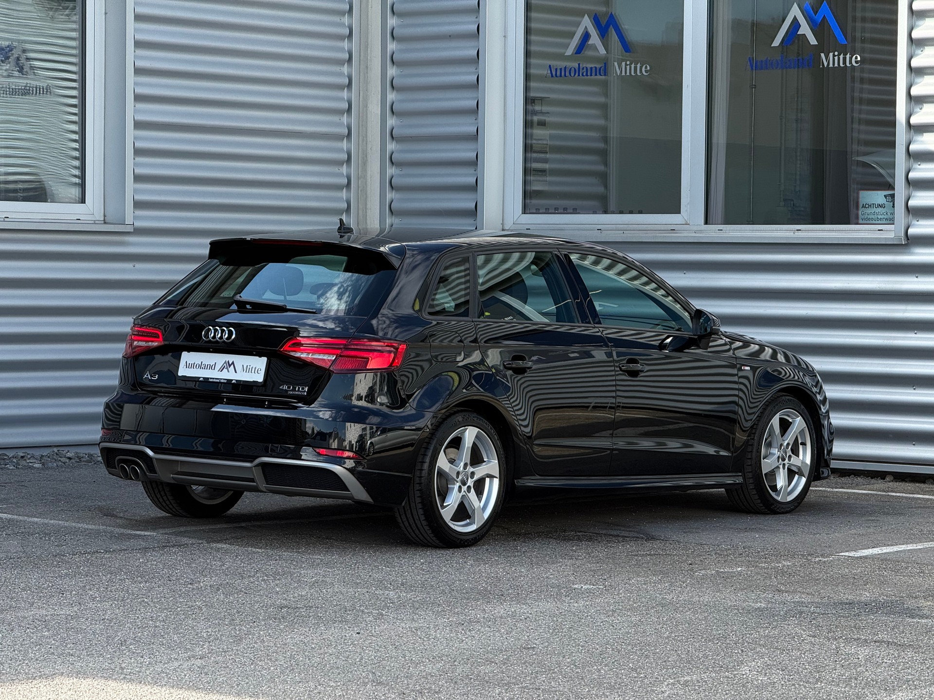 AUDI A3 Sportback 40 TDI Sport quattro S-tronic-showroom-element-1