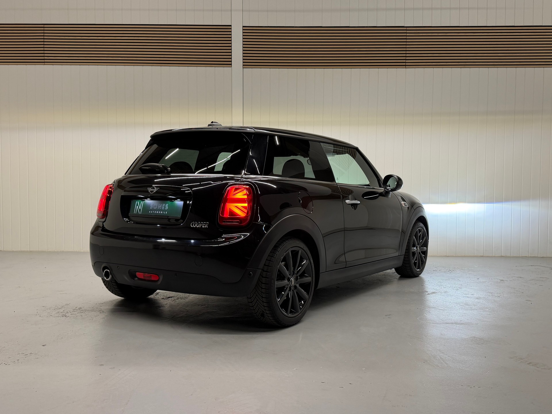 MINI Cooper Blackyard Steptronic DKG Frisch ab MFK & Service-image-4