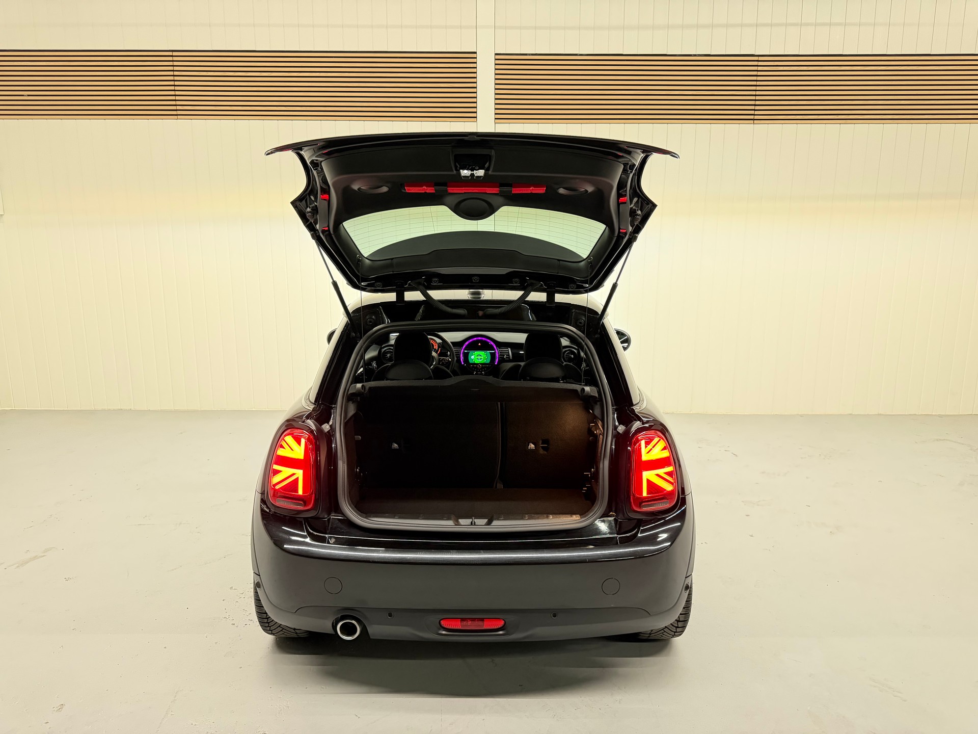 MINI Cooper Blackyard Steptronic DKG Frisch ab MFK & Service-image-8