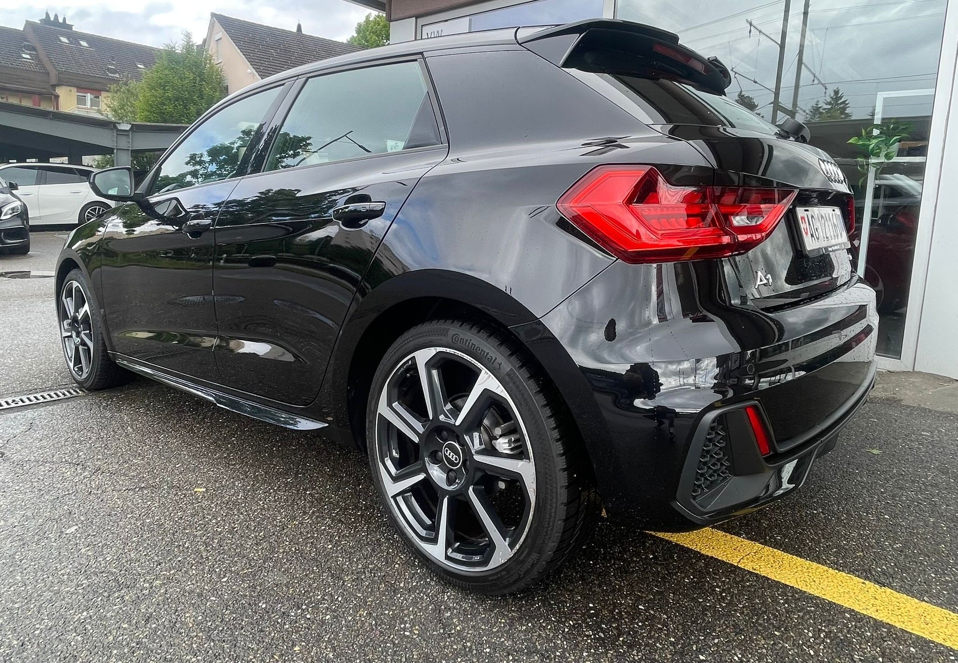 AUDI A1 Sportback 30 TFSI S Line All Black CH-Auto 60% Rabatt-image-4