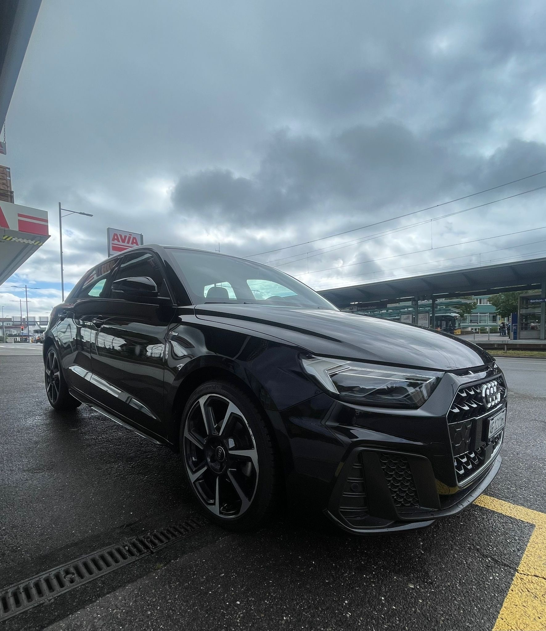 AUDI A1 Sportback 30 TFSI S Line All Black CH-Auto 60% Rabatt-image-1