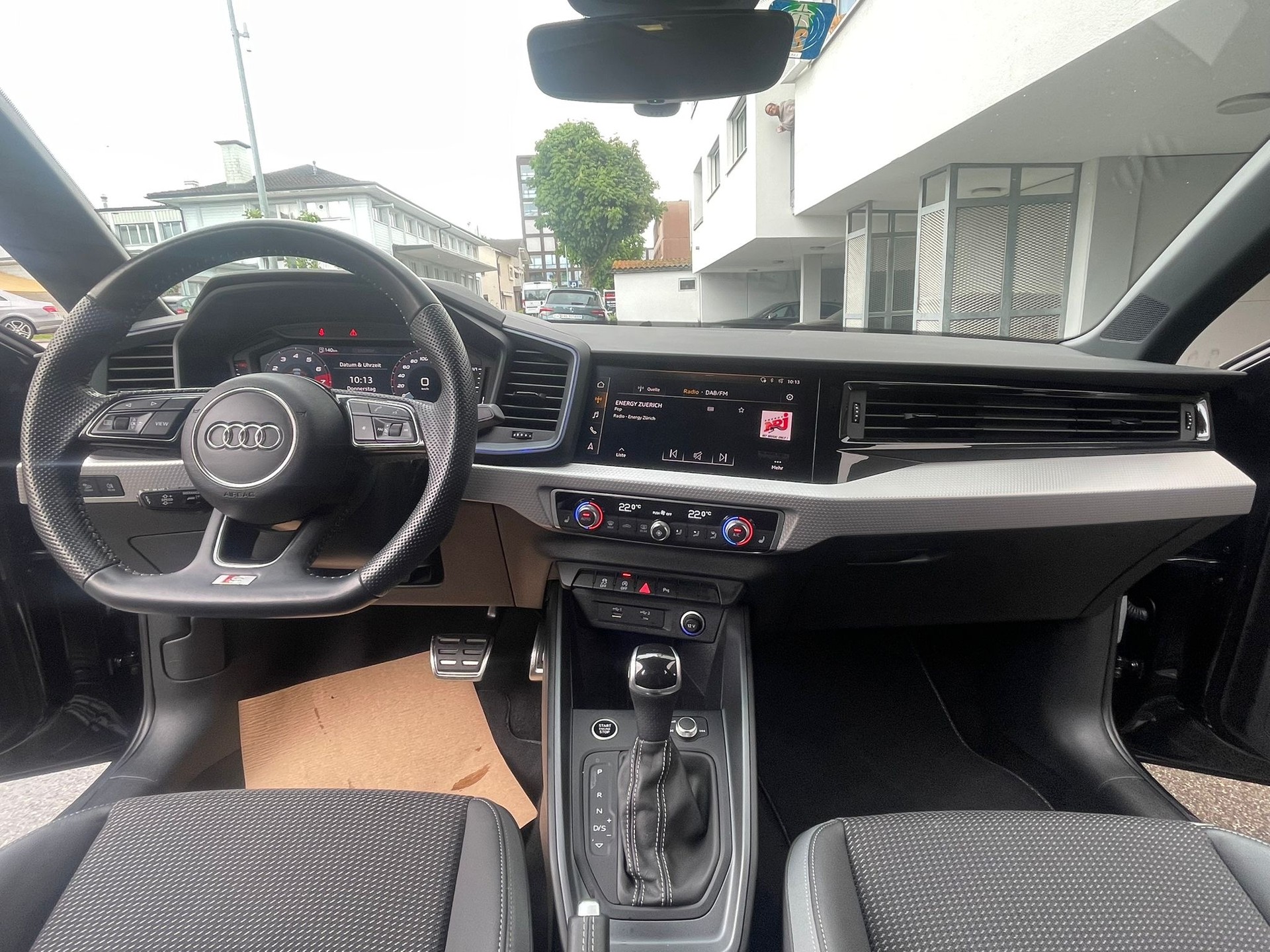 AUDI A1 Sportback 30 TFSI S Line All Black CH-Auto 60% Rabatt-image-11