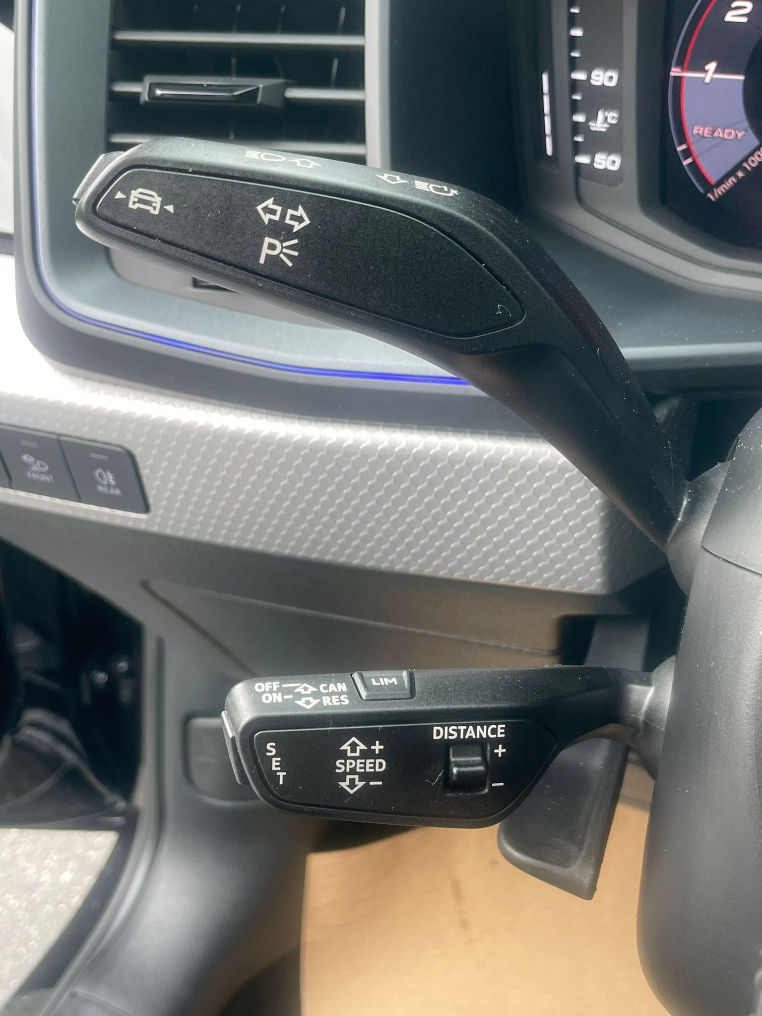 AUDI A1 Sportback 30 TFSI S Line All Black CH-Auto 60% Rabatt-image-9