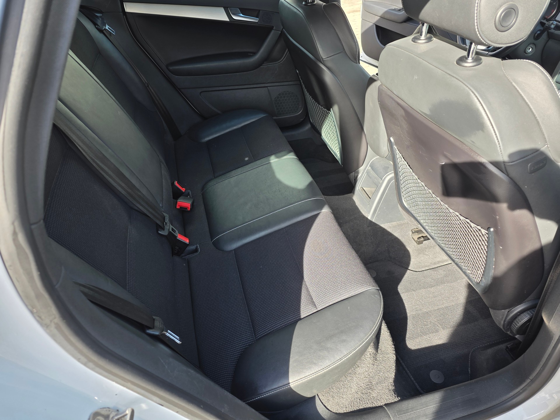 AUDI A3 Sportback 2.0 TDI Ambiente quattro-image-11