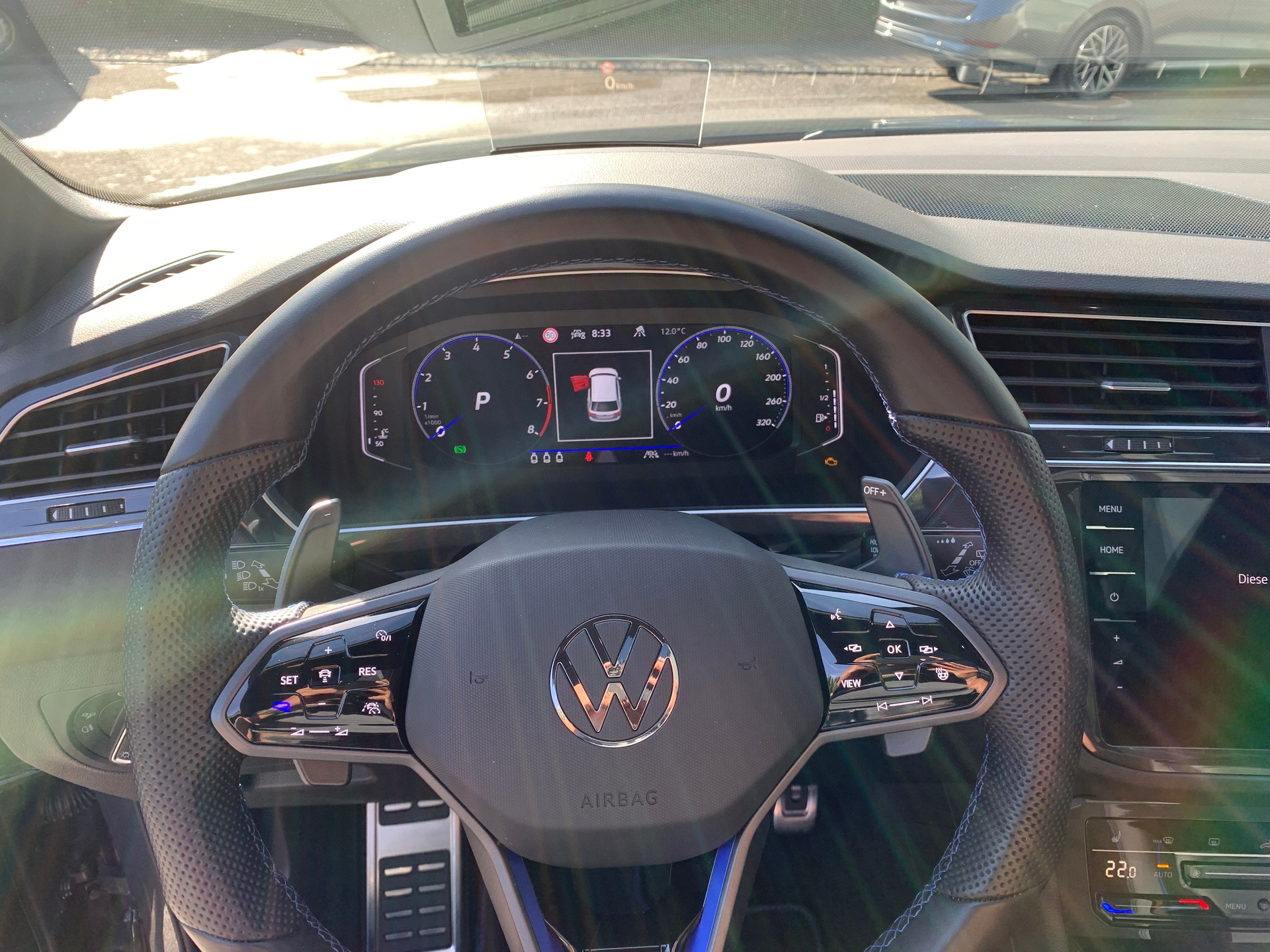 VW Tiguan 2.0TSI R 4Motion DSG-image-13
