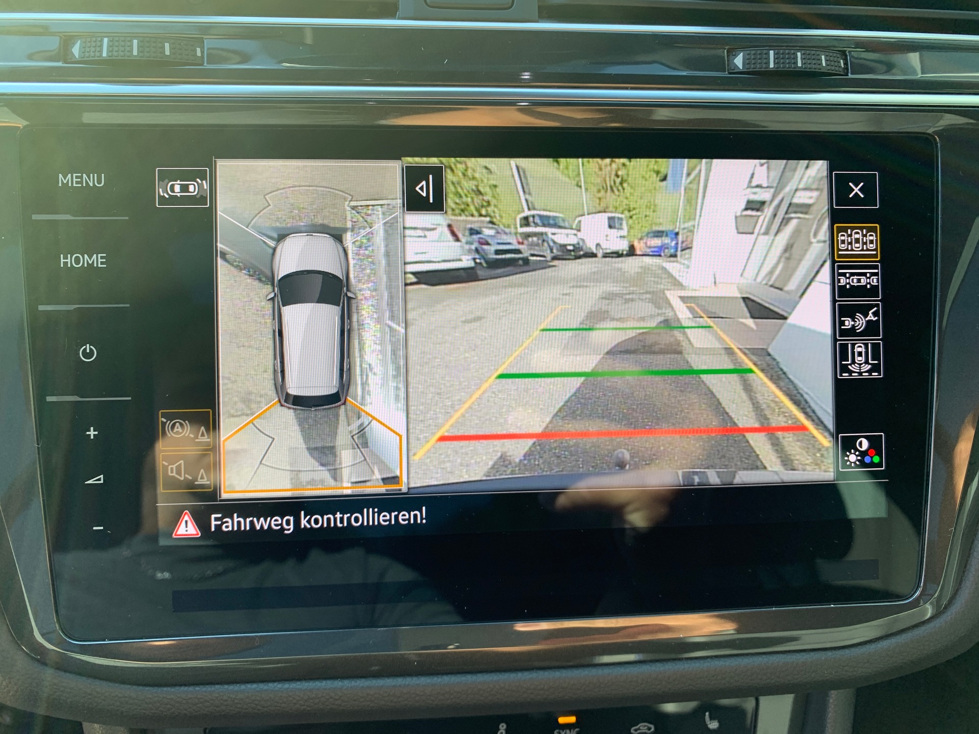 VW Tiguan 2.0TSI R 4Motion DSG-image-14