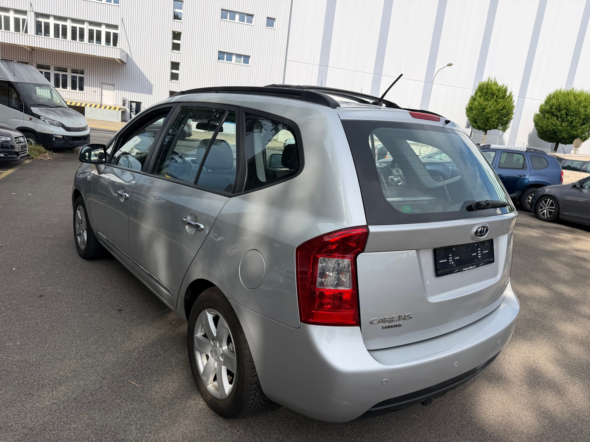 KIA Carens 2.0 CRDi Classic-image-5