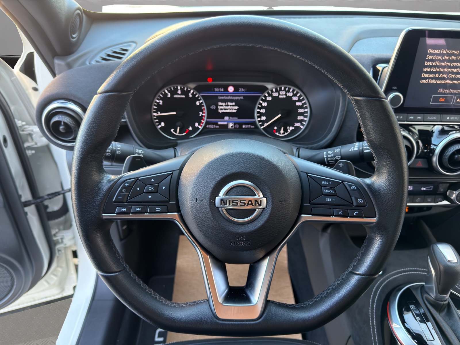 NISSAN Juke 1.0 DIG-T acenta DCT-image-9