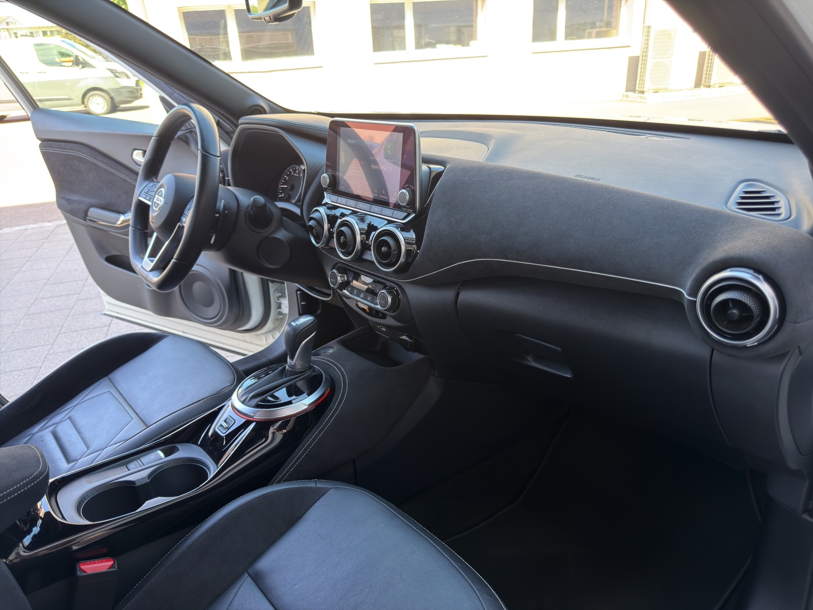 NISSAN Juke 1.0 DIG-T acenta DCT-image-27